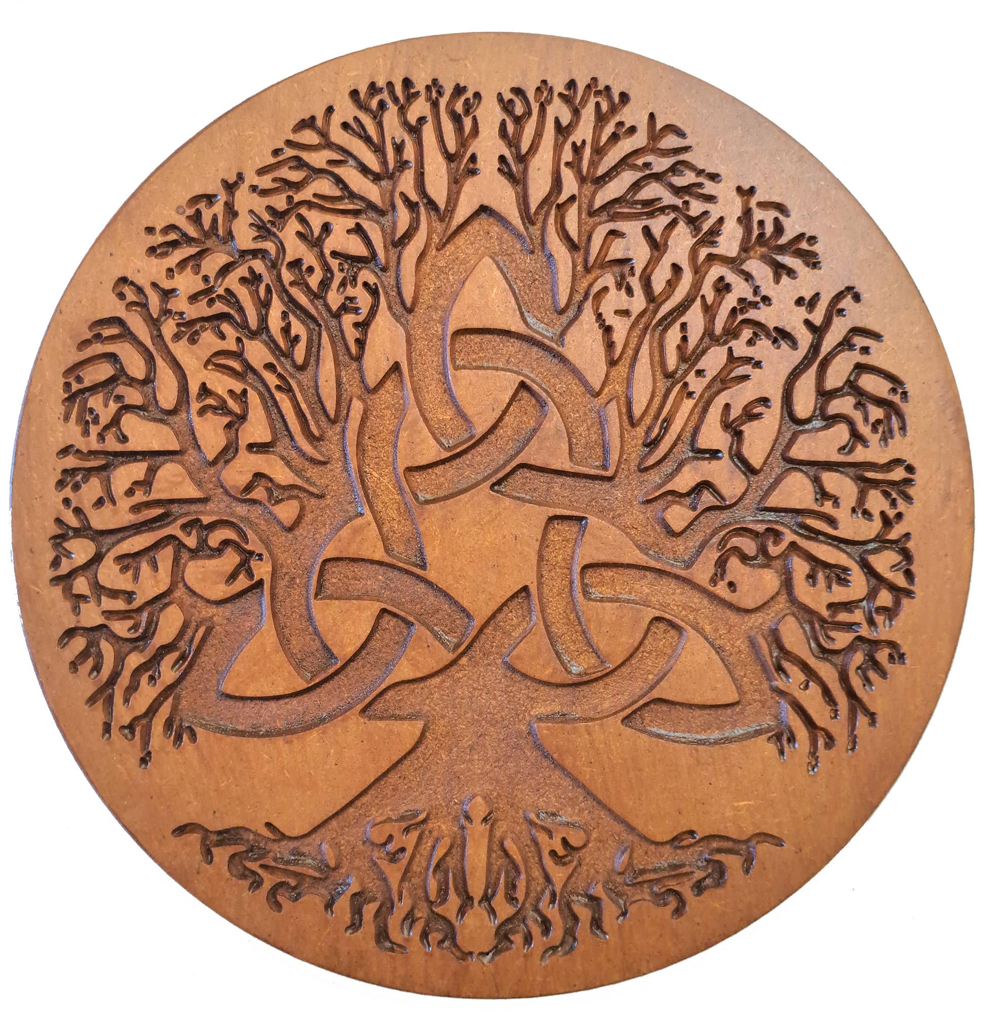 simbolo trisqueta y arbol de la vida en madera artesanal